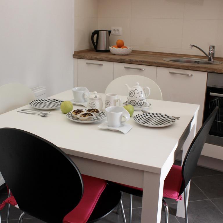 Rogic Apartment Laurana Esterno foto